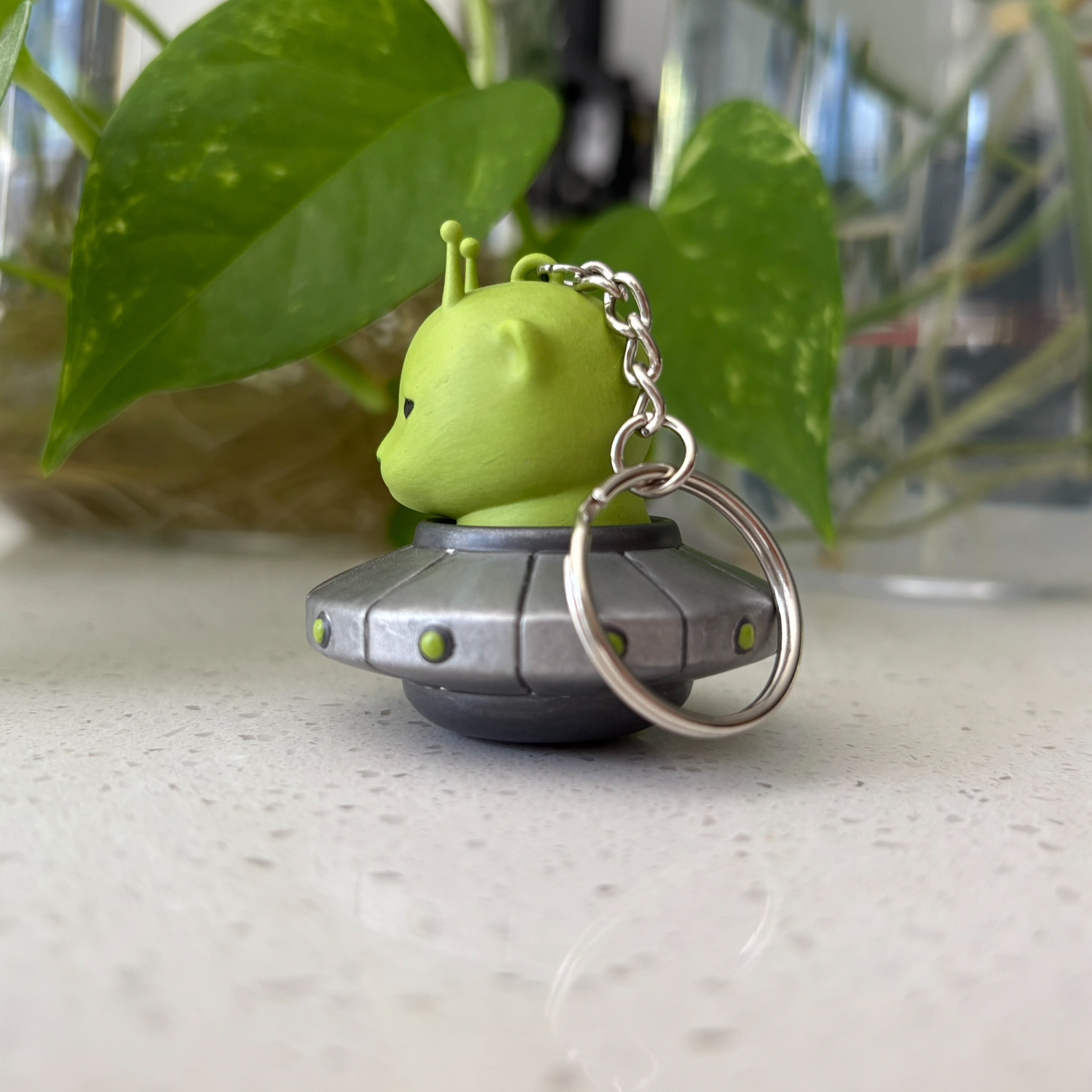 KITTY COMMANDER KEYCHAIN (Magnetic)